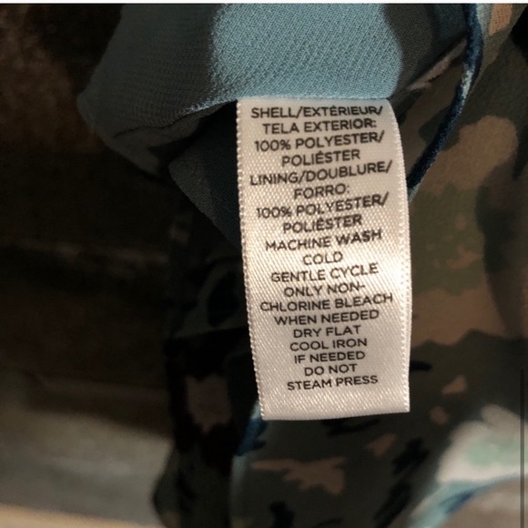 Loft Blue Smocked Shirt Sleeve Flowy Top M EUC - Picture 4 of 5